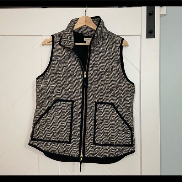 J. Crew Jackets & Blazers - JCrew herringbone vest 